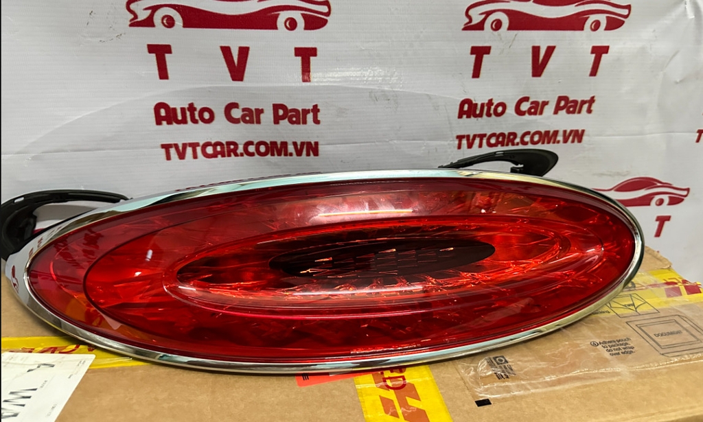 36A945207AG-ĐÈN LED HẬU Bentley Bentayga RH