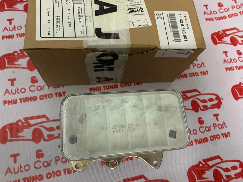 Két làm mát dầu máy 740Li G12 B58 11428583901