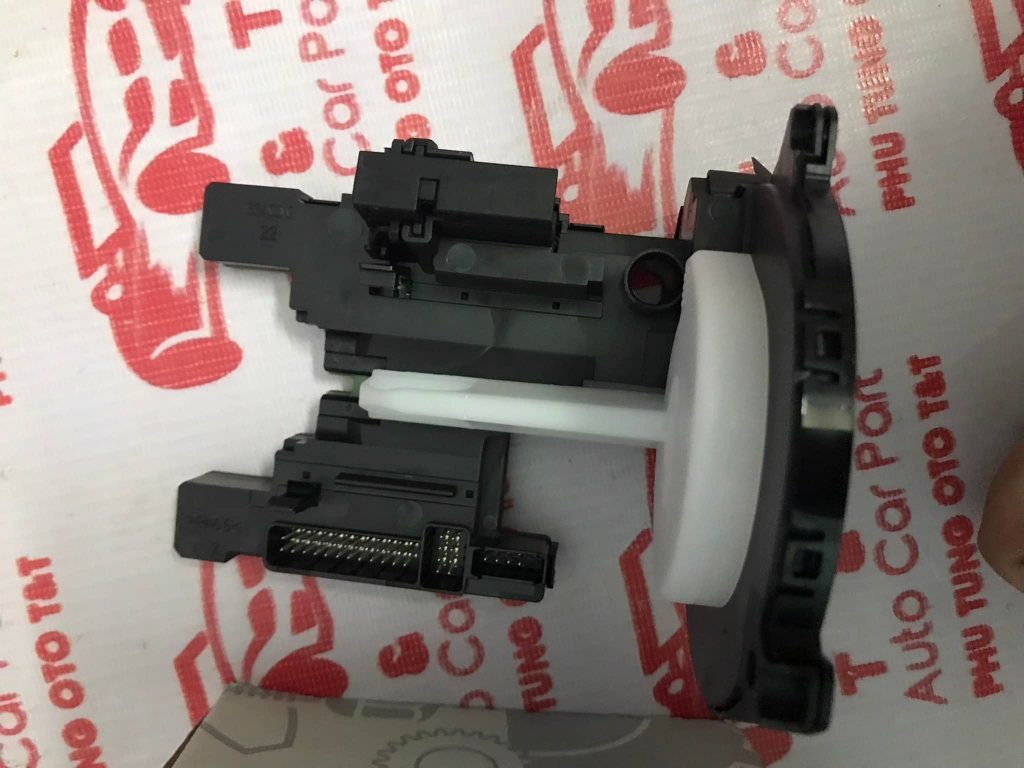Cảm biến góc lái xe Mercedes W222 , S500 ,S400 ,A2215451416