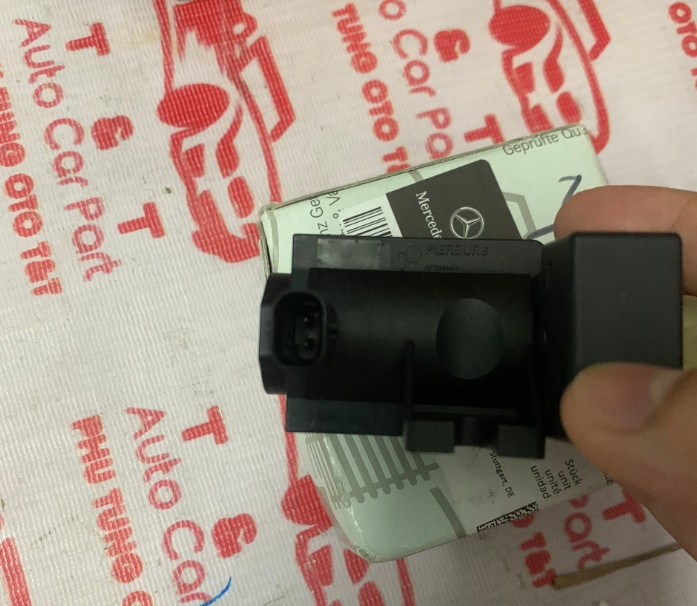 Van điều khiển turbo MERCEDES-BENZ W176 A0001531800