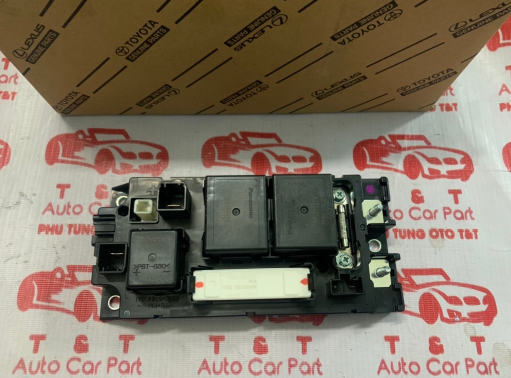 G92Z048011 Hộp cầu chì Lexus RX450H Chính hãng G92Z0-48011