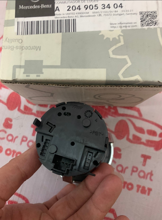 A2049053404   Công tắc đèn pha GLK A2049053404
