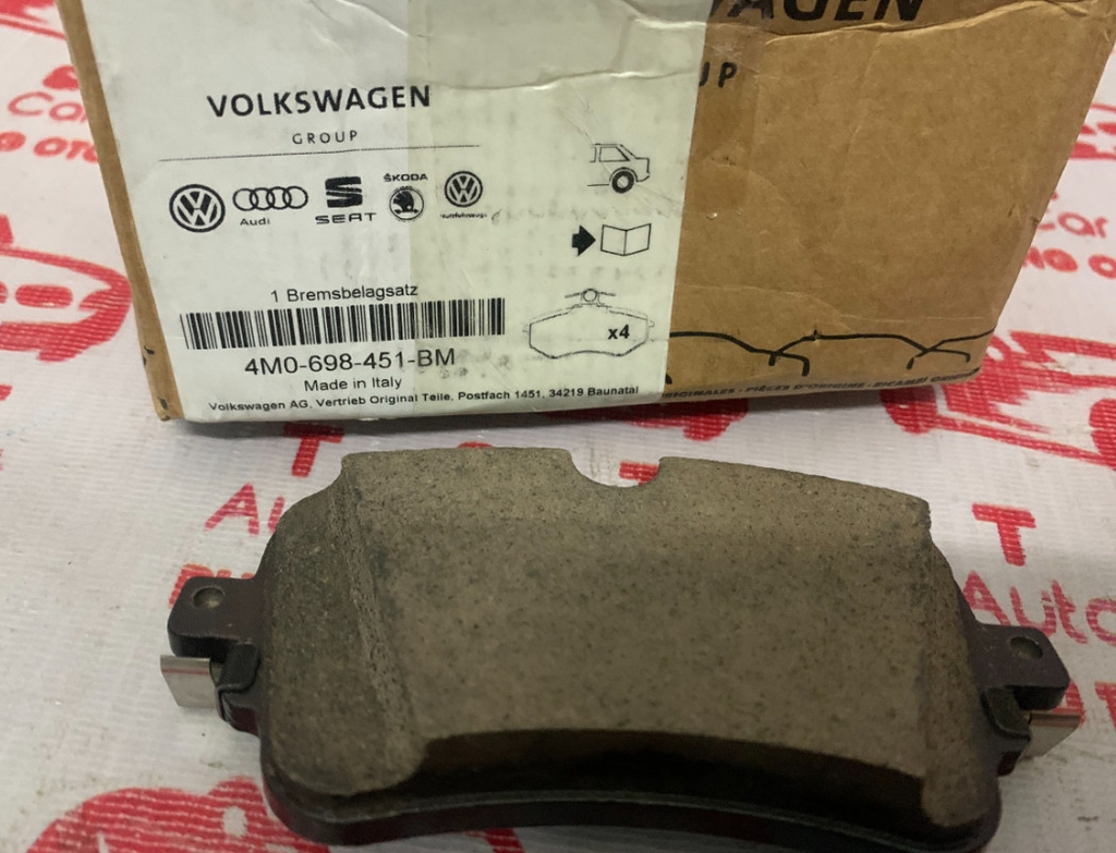 4M0698451BM  Má phanh (bố thắng) sau xe Audi A4, A5, A8 4M0698451G