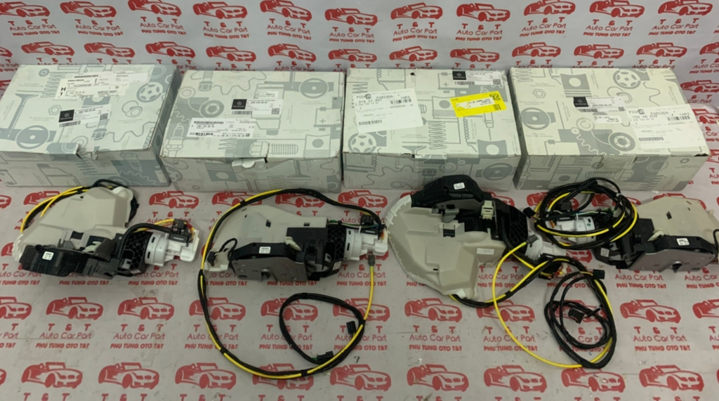 Khóa cửa  MERCEDES BENZ MAYBACH S62 A2407302035 ,A2407301935 ,A2407300535 ,A2407302835