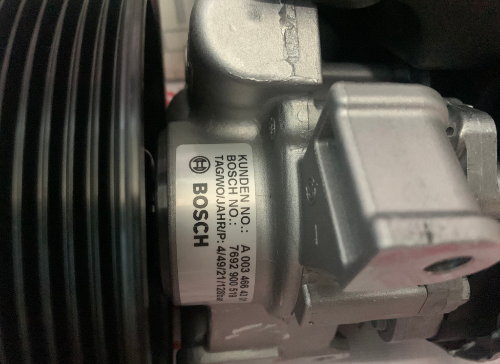A0034664301 Bơm trợ lực lái Mercedes C200 W204; E200 W211