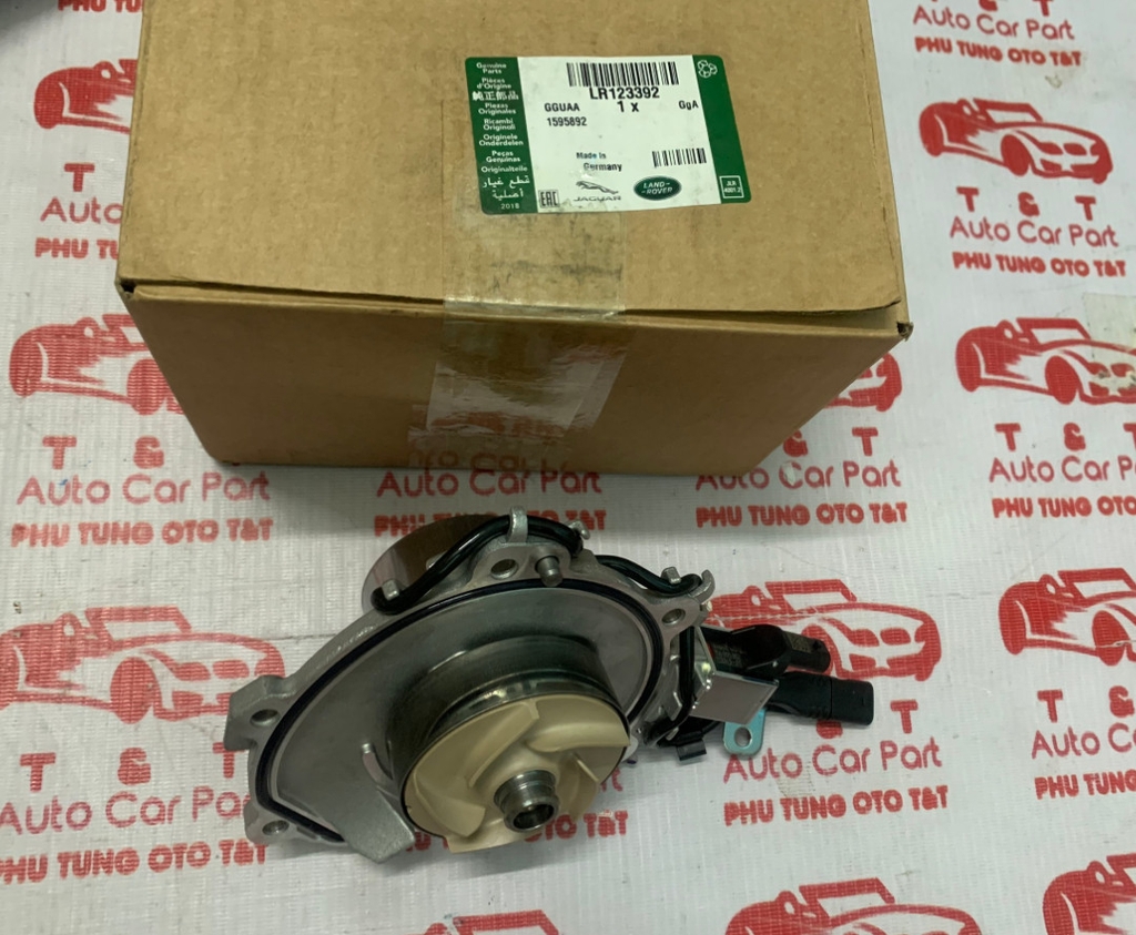 LR123392  Land Rover Pump - Water  Bơm nước Land Rover Discovery Sport 2.0