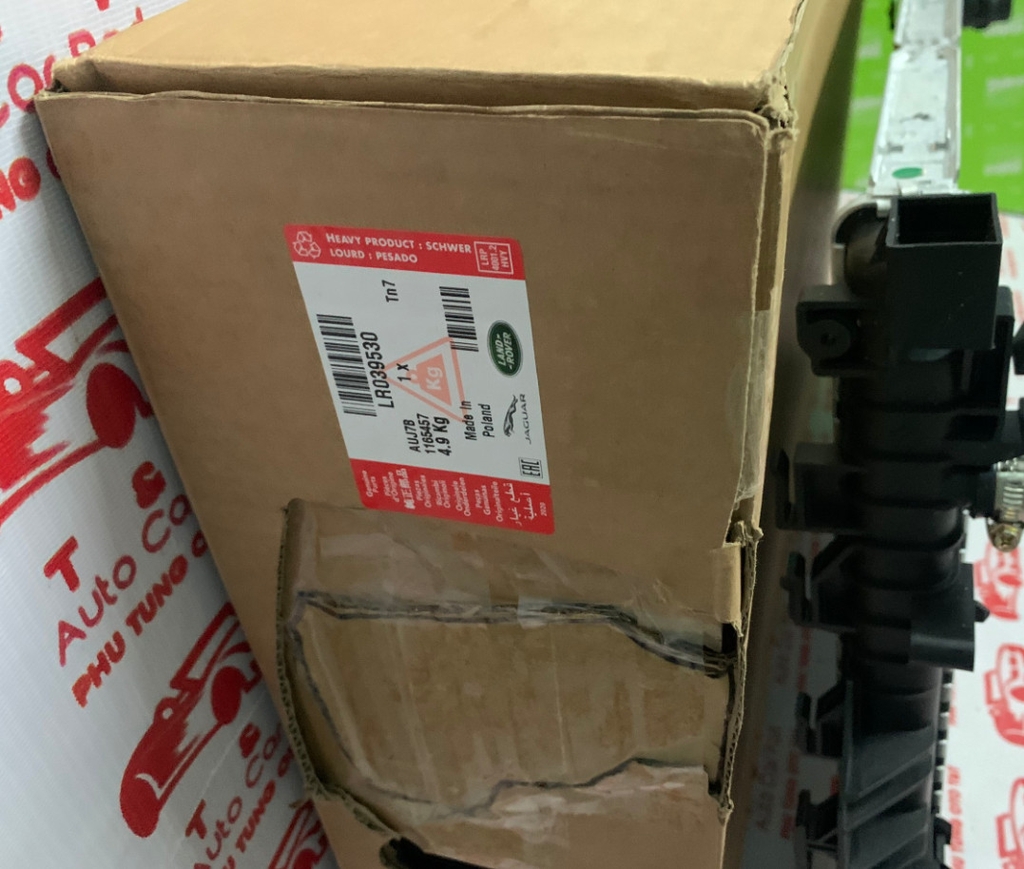 LR039530 -  Két nước Land Rover LR039530