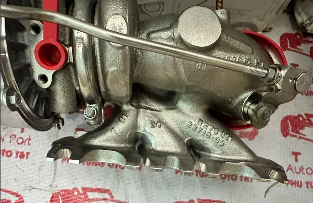 TURBO Mercedes A2760903280 , A2760903380 W205