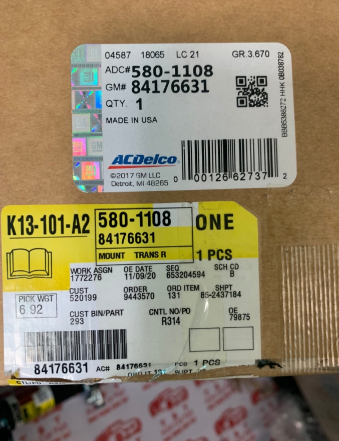 84176631 - Giảm sóc trước xe Cadillac