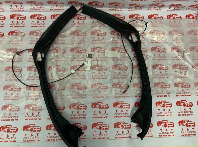 Nắp cột A phía dưới bên trái phải MERCEDES R-class W251 A2516900730-A2516900830
