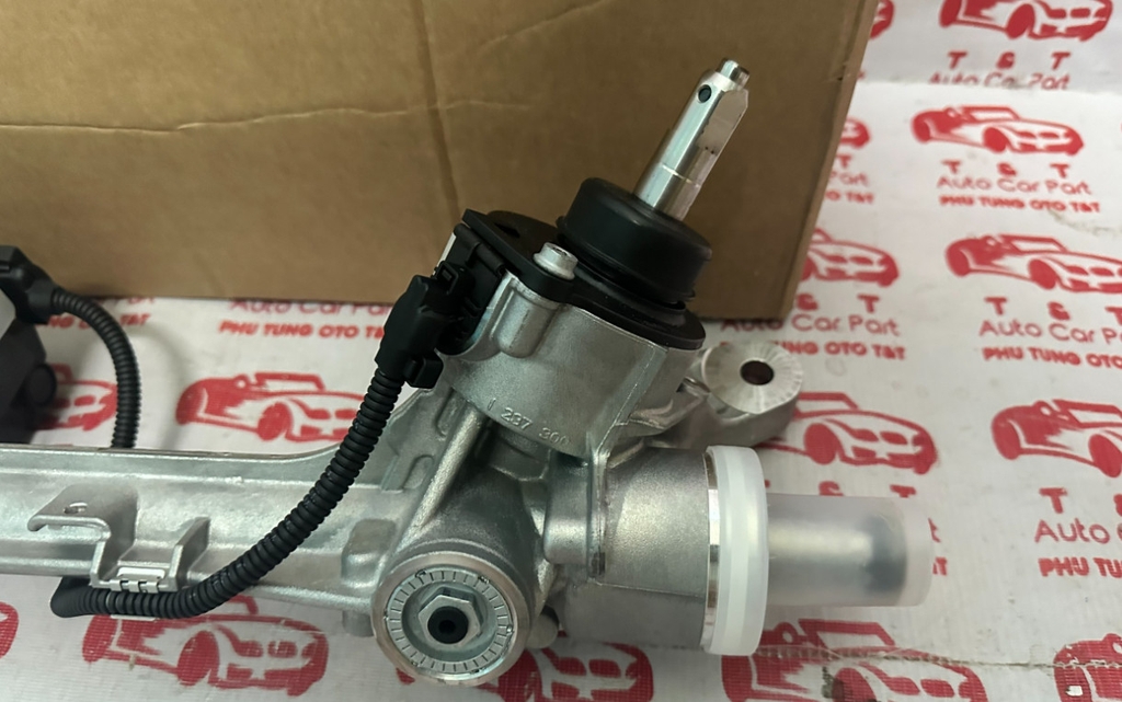 LR143415 -THƯỚC LÁI LAND ROVER SPORT