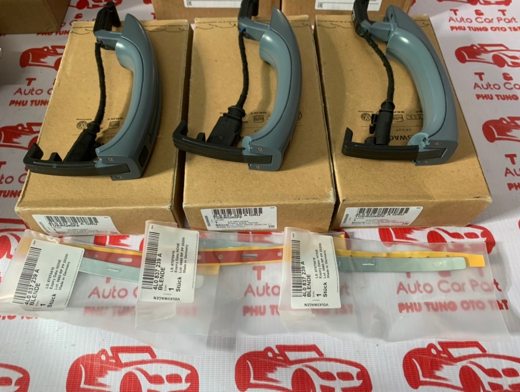 4L0837207A - Tay Nắm Cửa - AUDI Q7