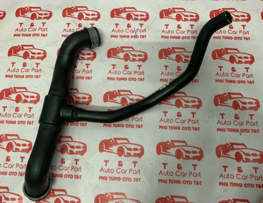 A2215016884  Ống nước Mercedes Benz W221 A2215016884