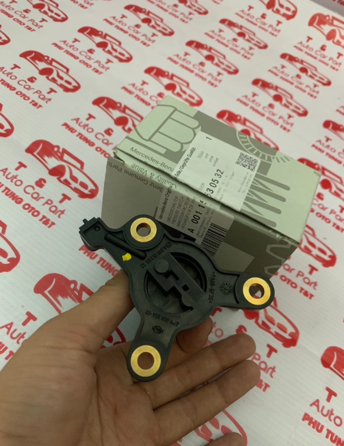A0011530532 - Cảm biến, Mức dầu động cơ -Mercedes W204 M271