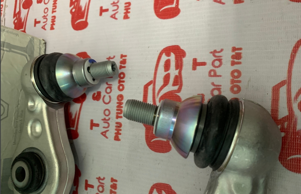 A2053305801 -  Càng I gang thẳng xe Mercedes GLC250 GLC300