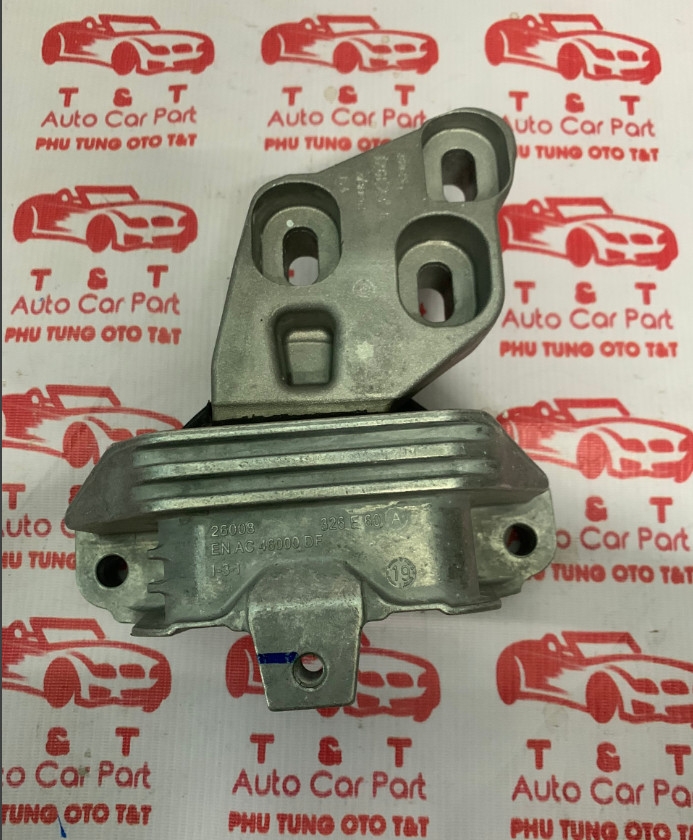 A2462400617 Chân máy Mercedes Benz W246 A2462400617