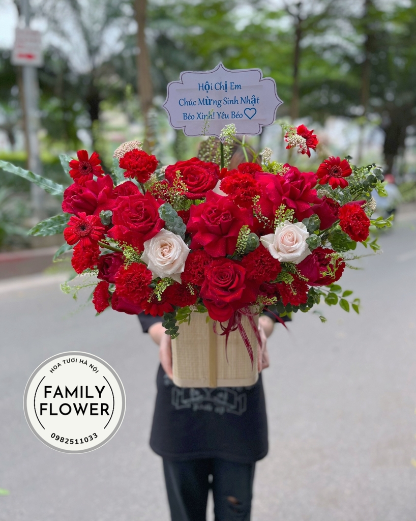 Lẵng hoa tặng sinh nhật người thân trong gia đình ở Ba Đình  Hoa tươi quận