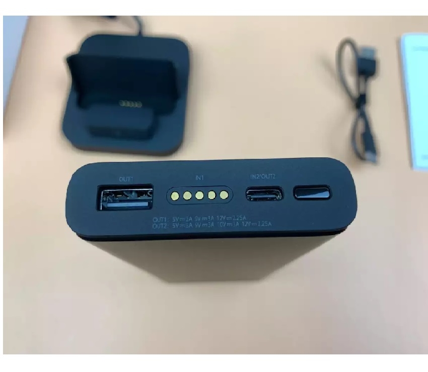 Đế sạc không dây kiêm sạc dự phòng 10000mAh Xiaomi 30W