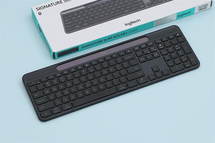 Bàn phím Bluetooth Logitech Slim Solar K980