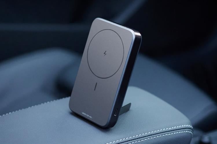 Pin sạc dự phòng Ugreen 10000mAh Không dây Magnetic Type C PD QC 3.0 20W PB206