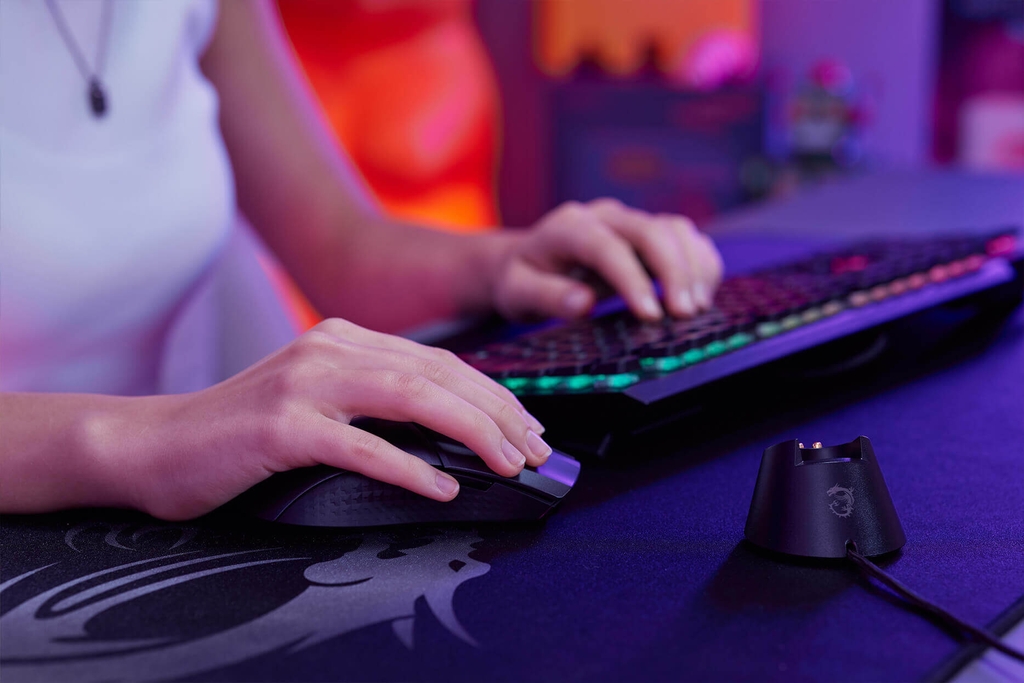 Chuột Gaming Không Dây MSI Clutch GM41 Lightweight – Siêu Nhẹ, Pin Trâu, Hiệu Năng Cực Đỉnh