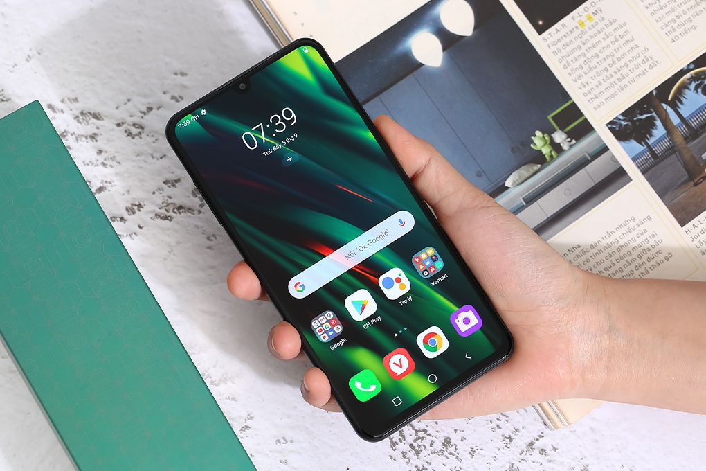 Điện thoại Vsmart Aris (8/128) - Hàng chính hãng
