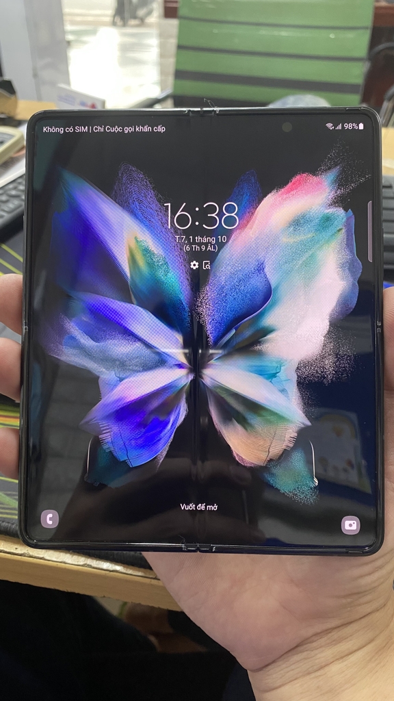 Điện thoại di động Samsung Galaxy Fold 3 màu xanh 256GB - Hàng đã qua sử dụng