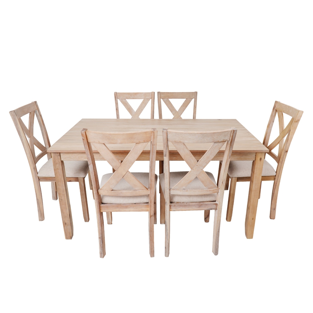 Với chất liệu gỗ cao cấp và thiết kế tinh tế, chiếc bàn ấn tượng này đem đến không gian ấm cúng và sang trọng cho phòng ăn của bạn.