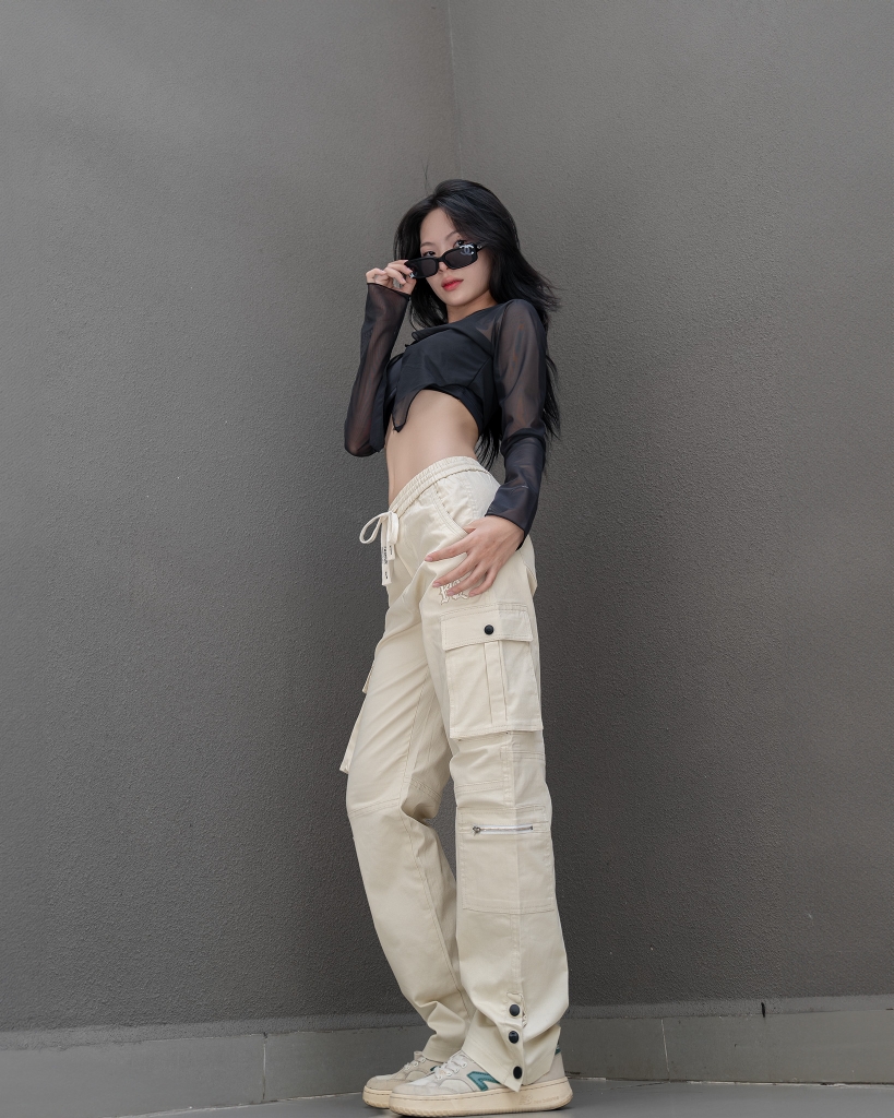 Quần Cargo Nữ Kaki Túi Hộp Co Giãn Ống Đứng Màu Kem | KQSTYLING V6
