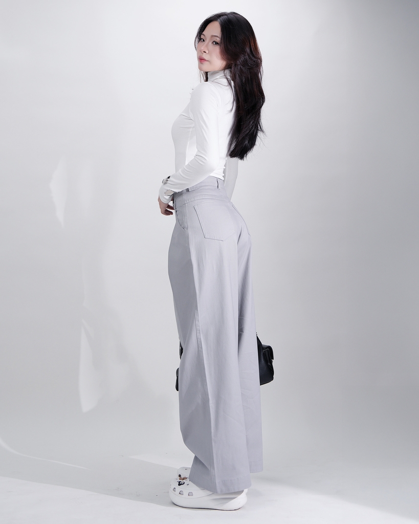 Quần Kaki Nữ Lưng Cao Ống Rộng Form Đứng Màu Xám Nhạt | KQSTYLING High-Waist Wide-Leg