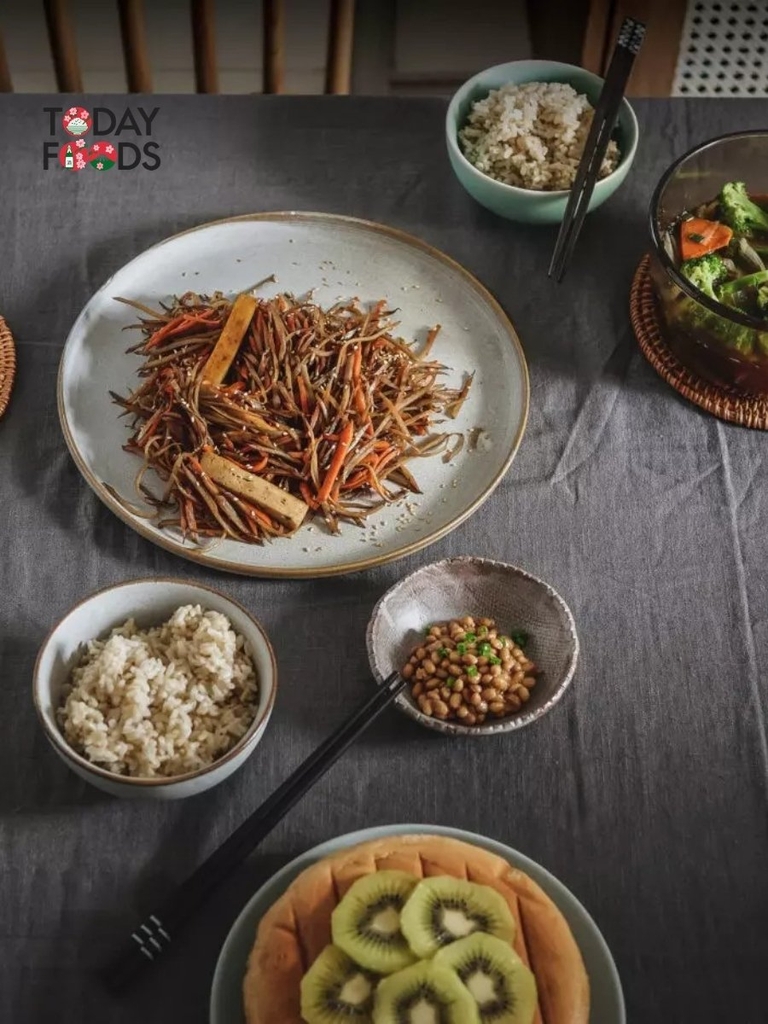 Củ Ngưu Bàng Cắt Sợi Đông Lạnh 1KG