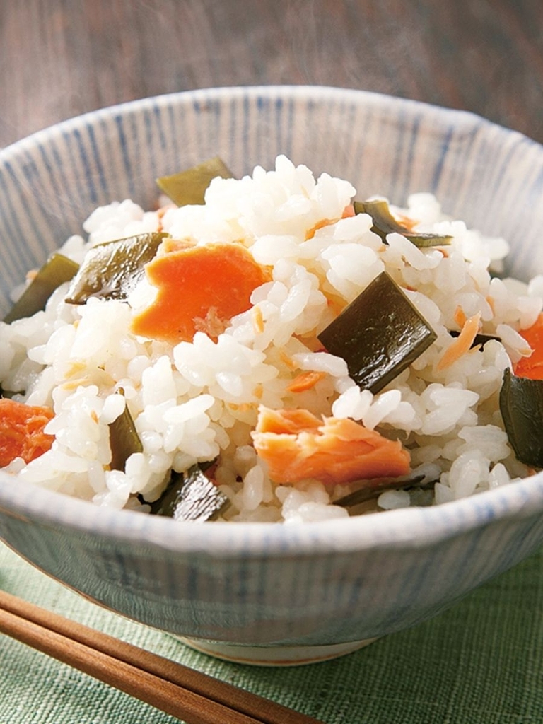 Tảo Bẹ Kombu Cắt Sẵn Hidaka 90G