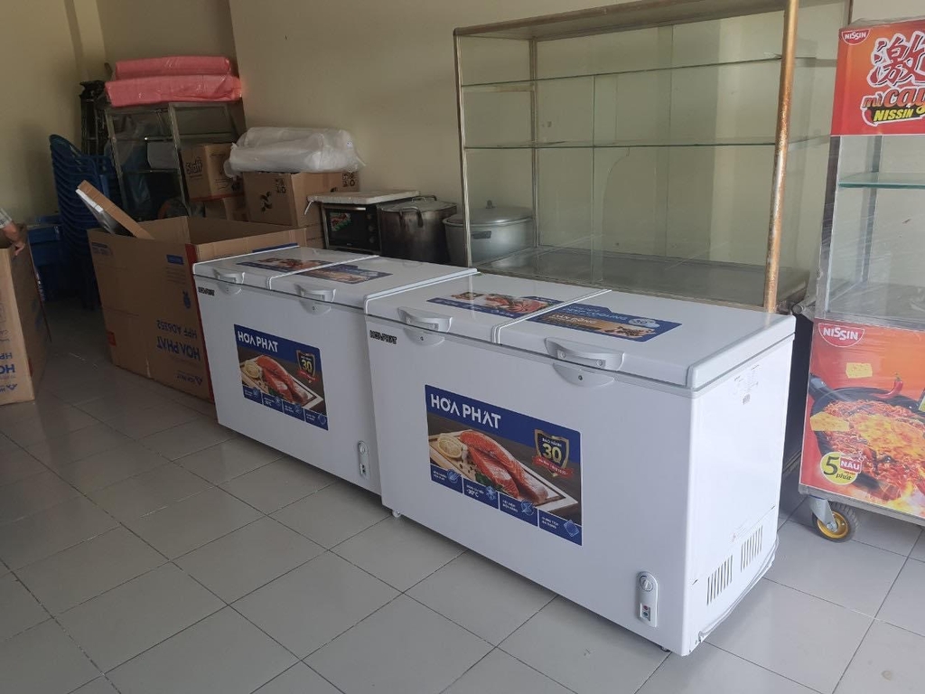 Tủ 1 ngăn đông 2 cánh mở 600L ( lòng sử dụng thực 352L) dài 1,3 MÉT