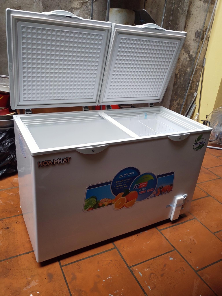 Giao tủ đông bán hàng 400 lít cho quán bún thu hiền
