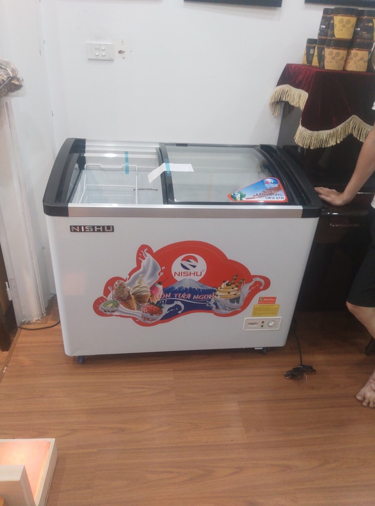 TỦ ĐÔNG KÍNH TRƯNG BÀY 400l
