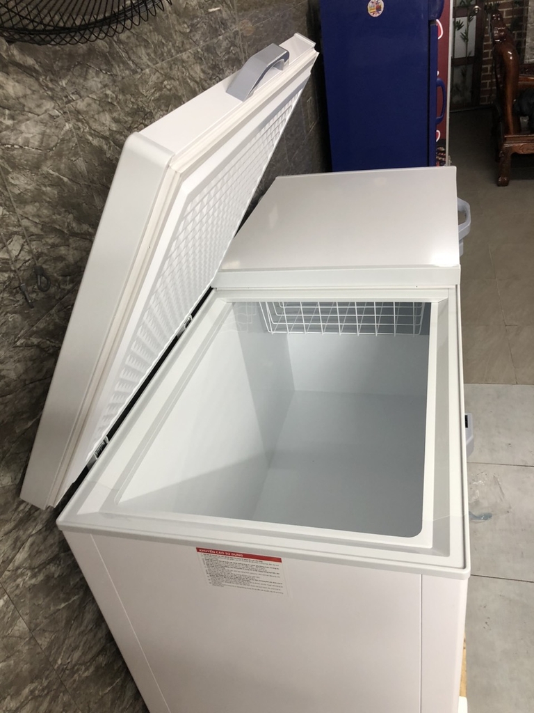 Tủ đông lớn Hòa Phát 1 chế độ đông 544L dài 1,7m X 75cm CS 120W