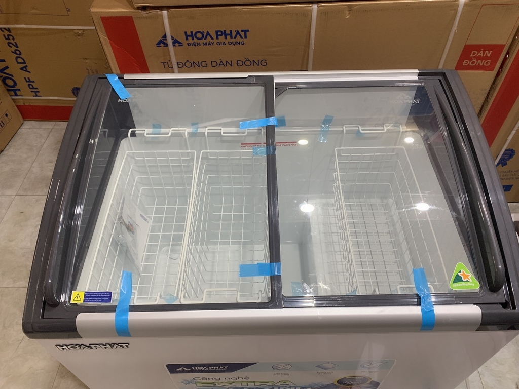 Tủ Đông mặt kính 280L Hòa Phát HSF-AD8280.C1 Công Nghệ Inverter, 1 Ngăn 2 Cửa Lùa