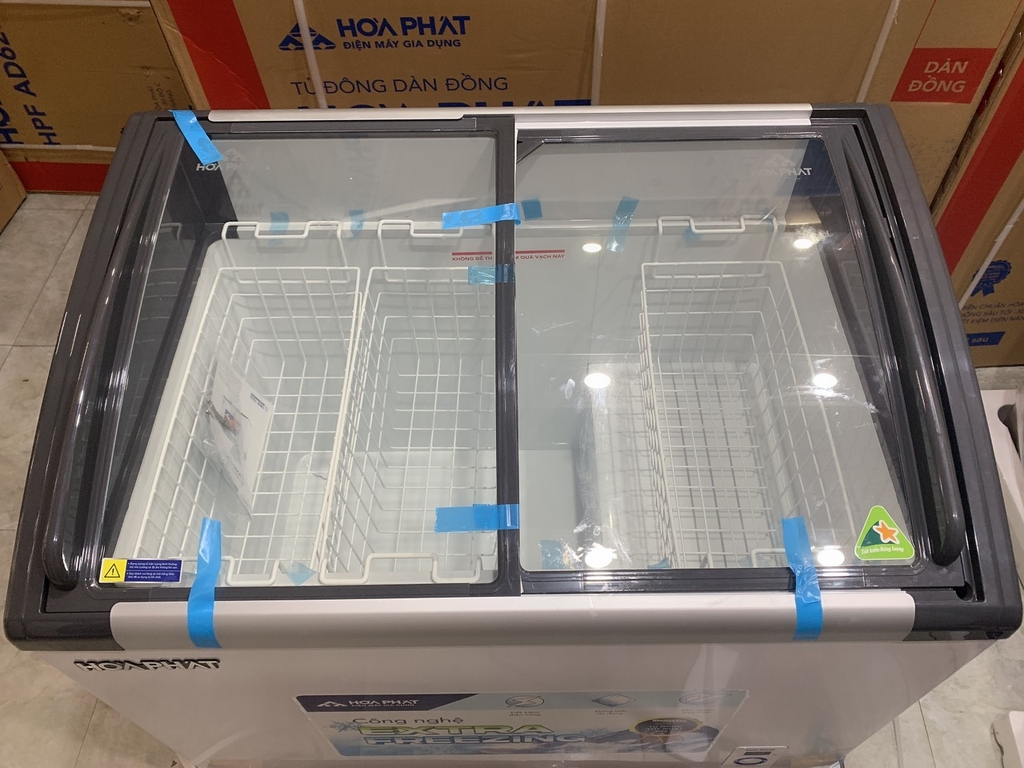 Tủ Đông mặt kính 280L Hòa Phát HSF-AD8280.C1 Công Nghệ Inverter, 1 Ngăn 2 Cửa Lùa
