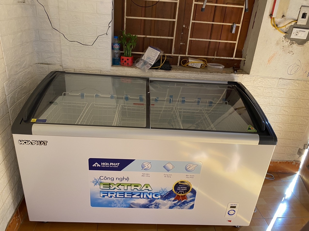 Tủ Đông mặt kính 451L Hòa Phát HSF-AD8451.C1 Công Nghệ Inverter, 1 Ngăn 2 Cửa Lùa