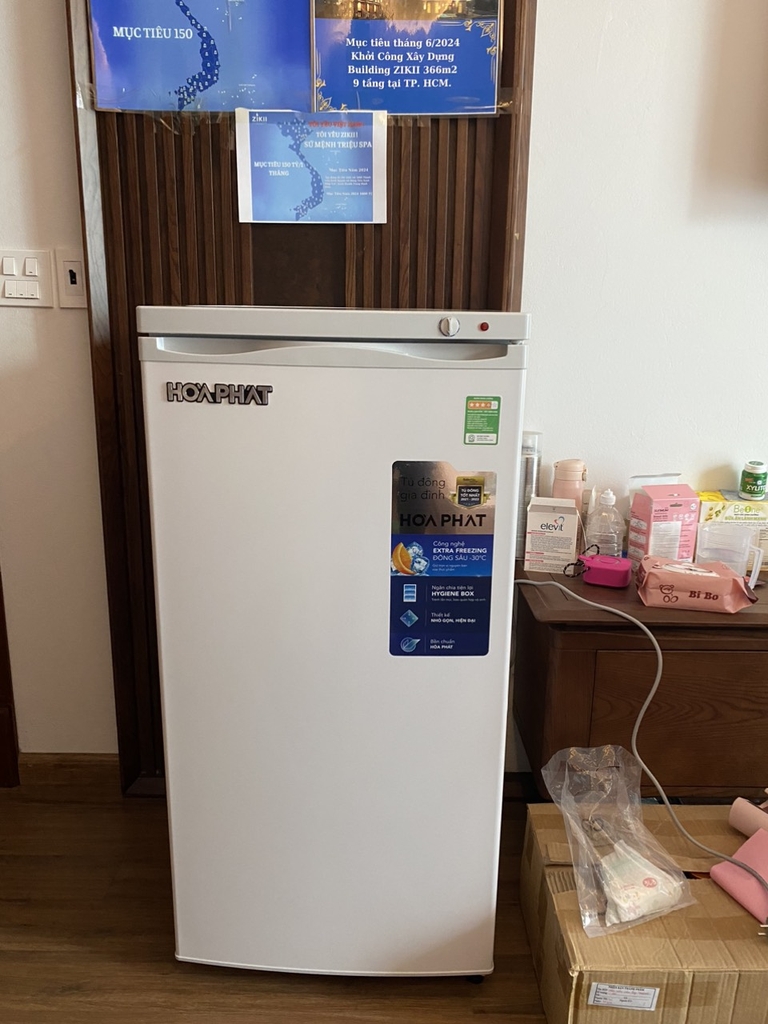 Tủ Đông 147L Hòa Phát HPF-UAH6147 Cửa Trước, Dạng Đứng, 5 Ngăn