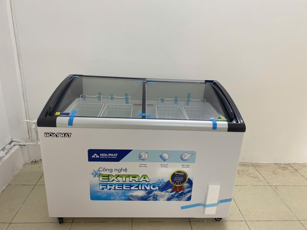 Tủ Đông mặt kính 357L Hòa Phát HSF-AD6357.C1 1 ngăn 2 cửa lùa
