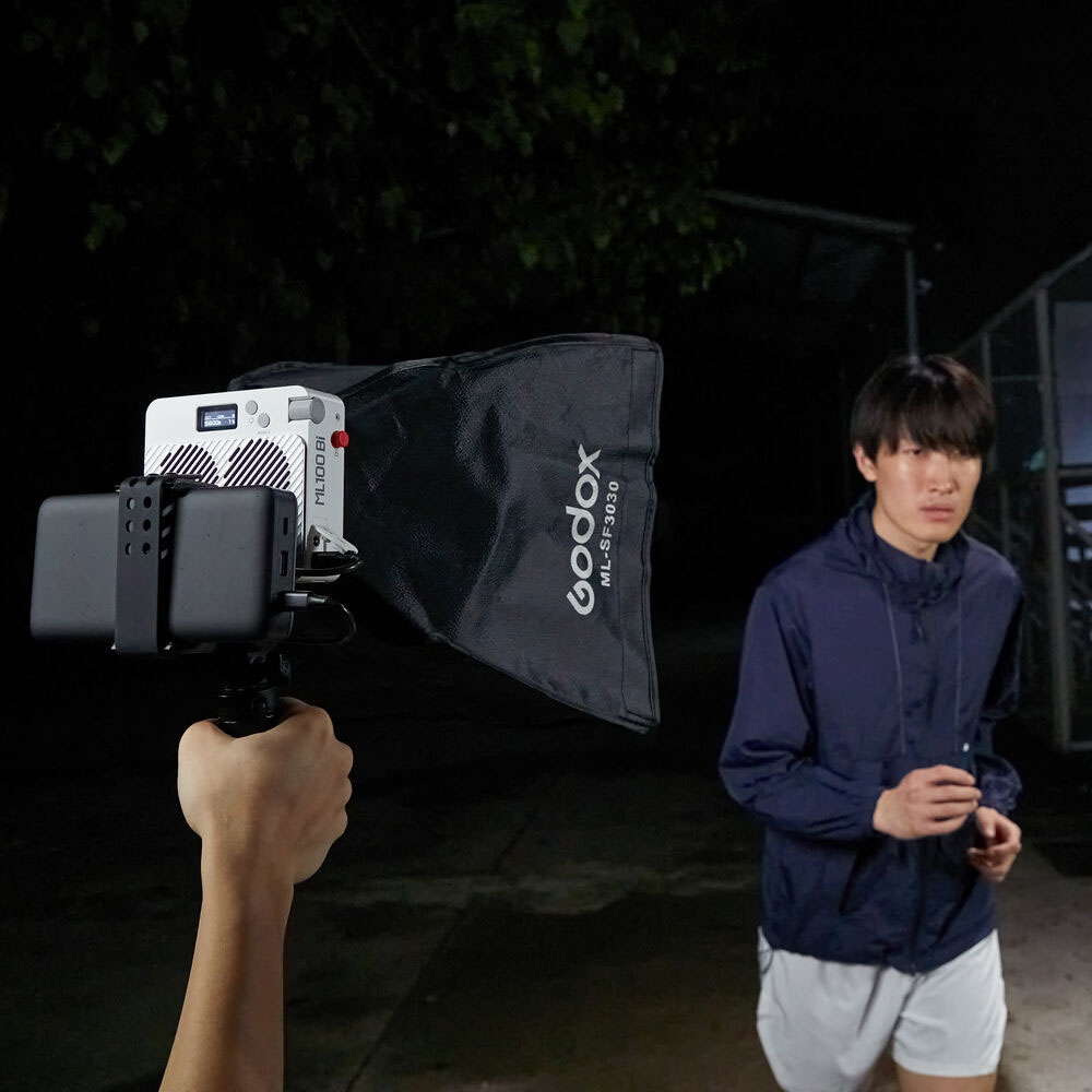 Đèn Portable LED Video Light Godox - ML100Bi