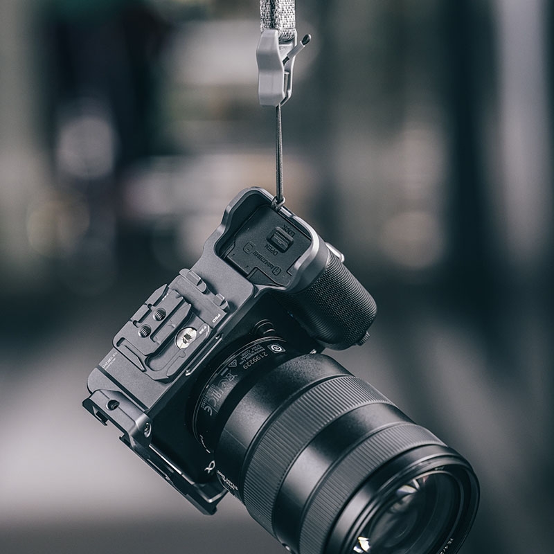 Falcam F22 & F38 & F50 Quick Release Camera L-Bracket (FOR SONY ZV-E1) - C00B3503