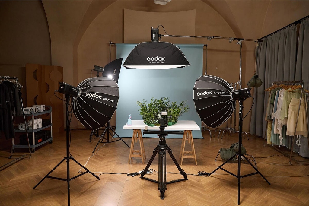 Đèn LED Litemons Godox - LE300Bi