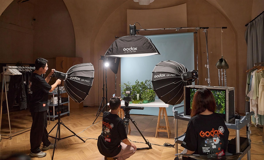 Đèn LED Litemons Godox - LE300Bi