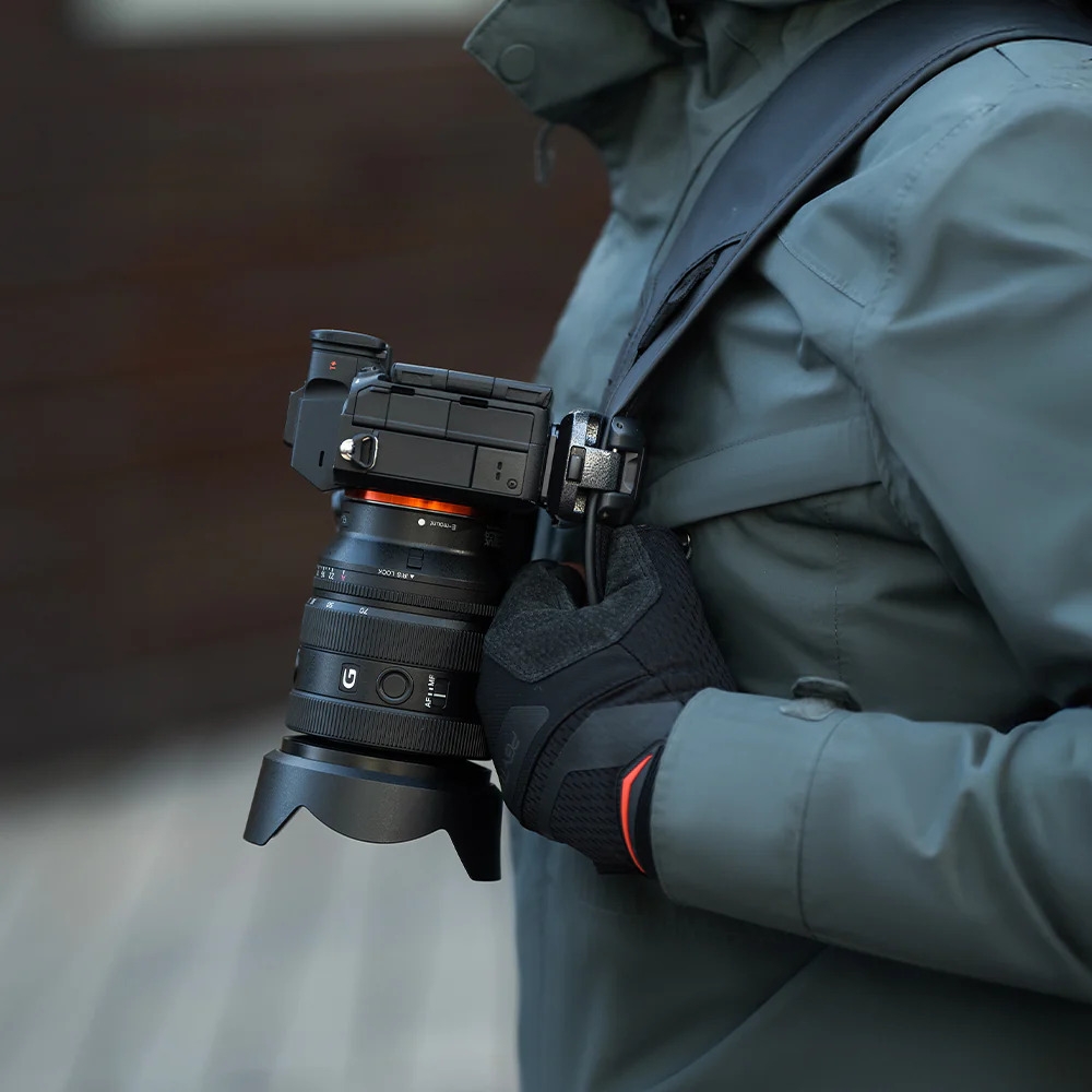 Đế gắn máy ảnh trên Balo PGYTECH Beetle Camera Clip V2