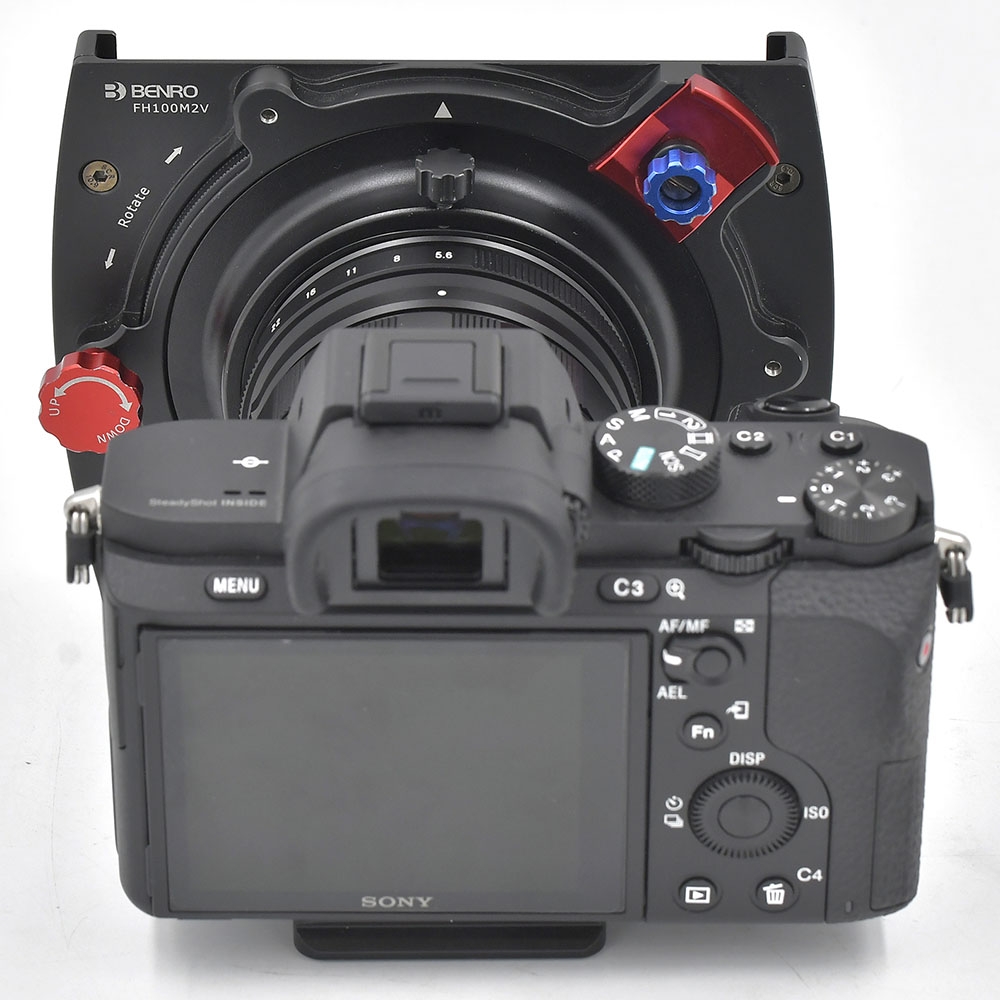 Khay giữ kính lọc vuông Benro hệ 100mm cho Voigtlander 10mm f5.6 / 12mm f5.6 / 15mm f4.5 / 21mm f1.8 / 21mm f1.4 / Olympus 7-14mm - FH100M2