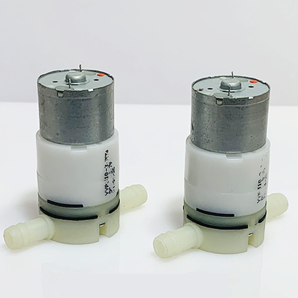 Bơm nổi 3.7V - 600ml / phút