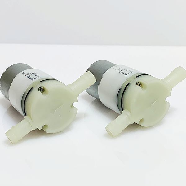 Bơm nổi 3.7V - 600ml / phút