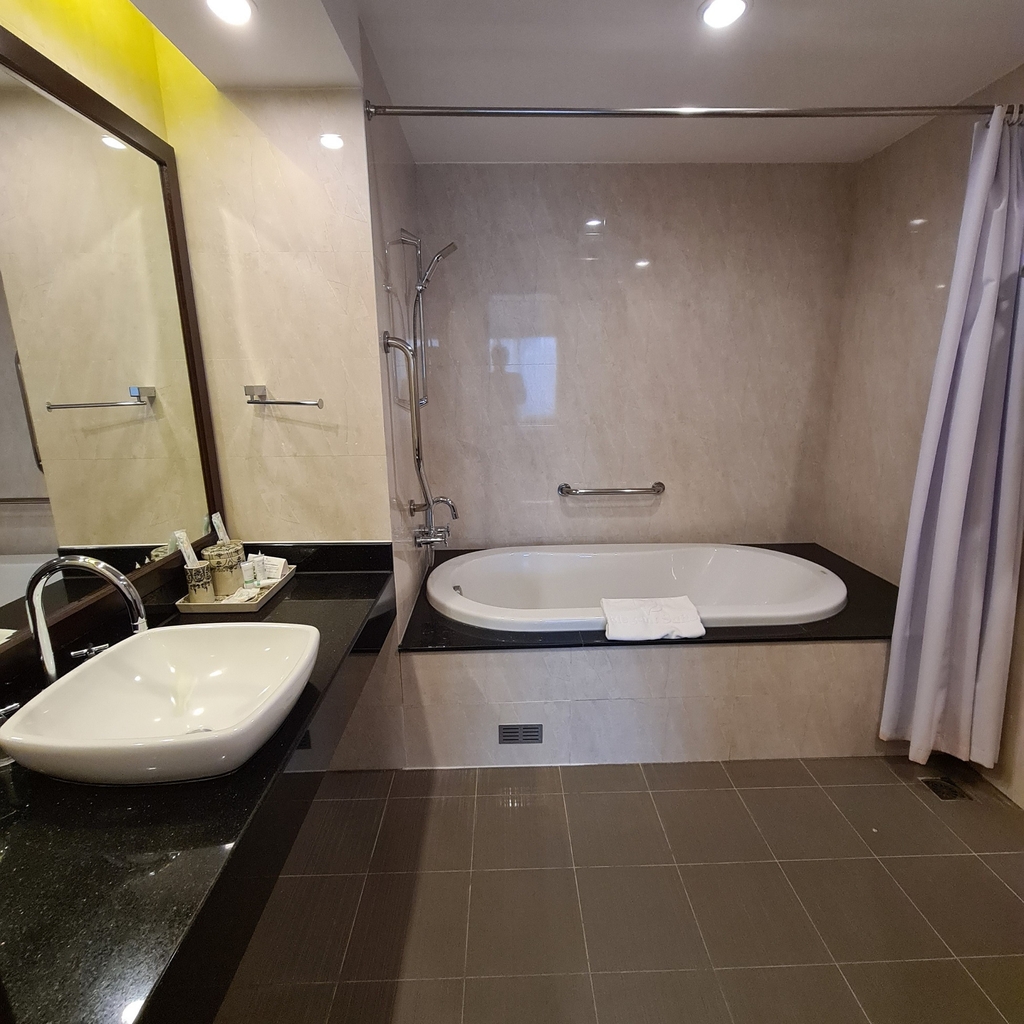 Elegant Suites Westlake Service Apartment  - 2 bed room